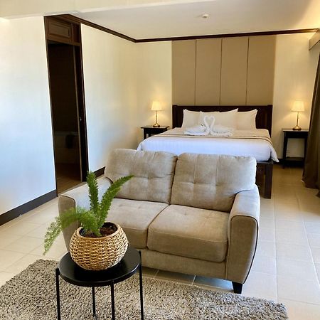 Plaza Del Norte Hotel And Convention Center Laoag Buitenkant foto