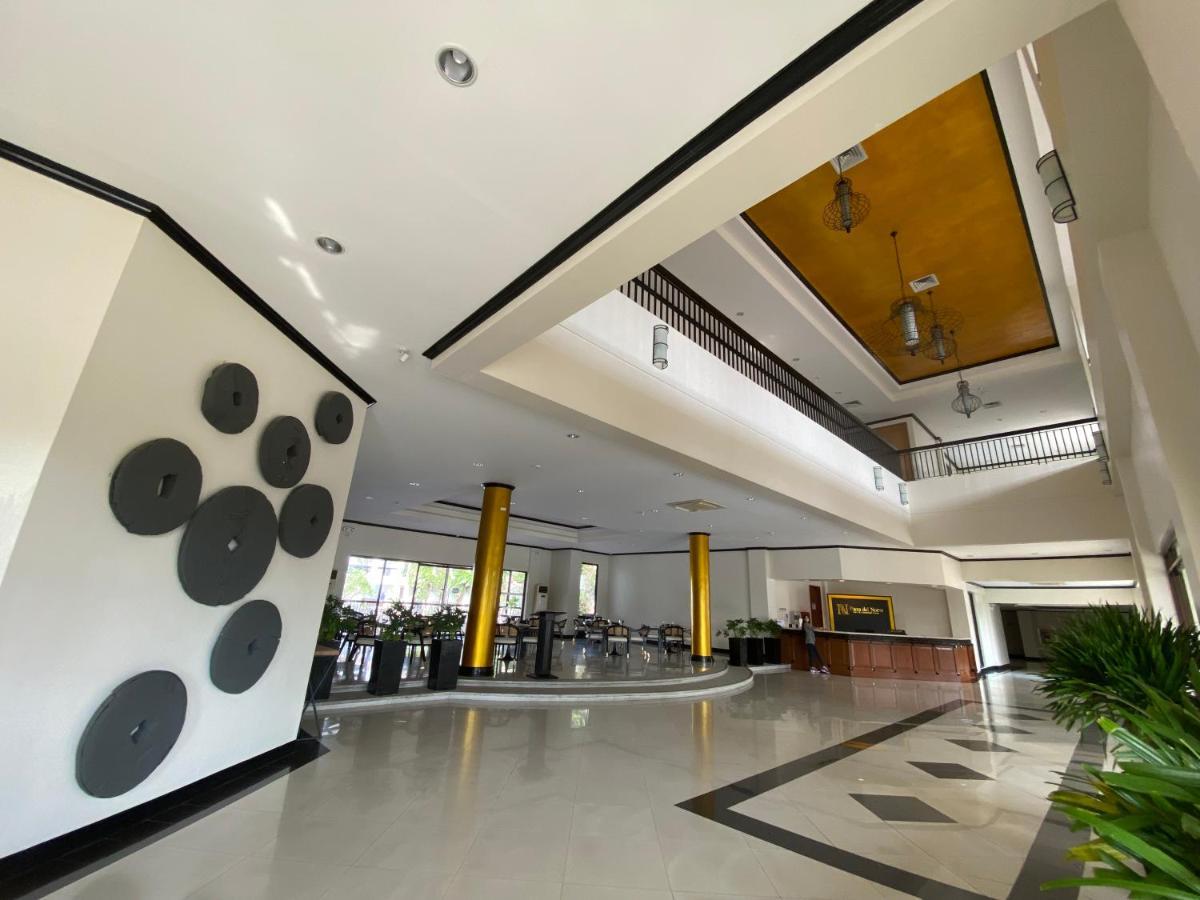 Plaza Del Norte Hotel And Convention Center Laoag Buitenkant foto
