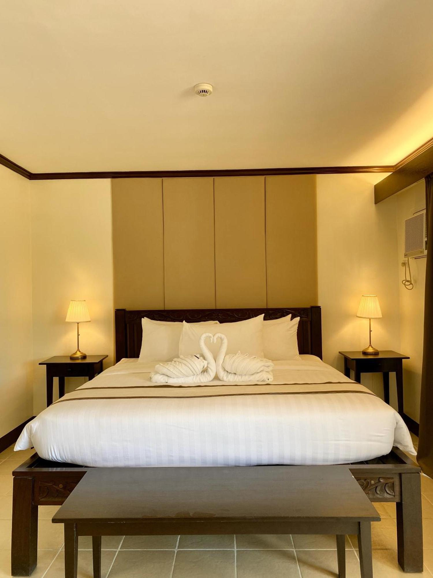 Plaza Del Norte Hotel And Convention Center Laoag Buitenkant foto
