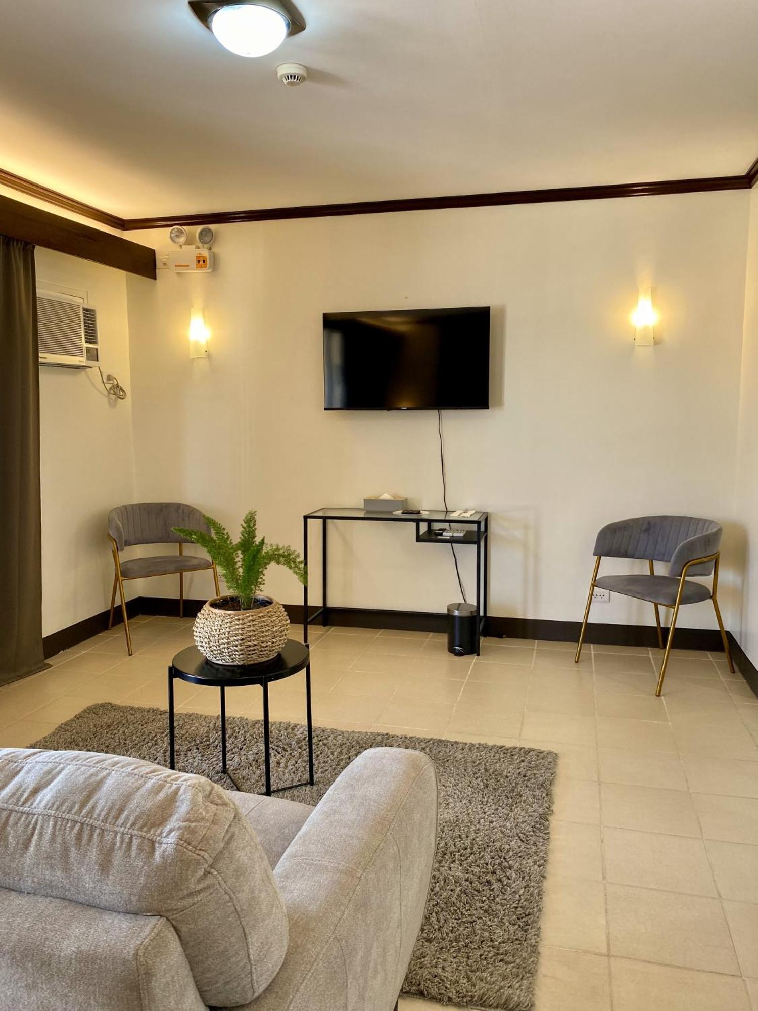 Plaza Del Norte Hotel And Convention Center Laoag Buitenkant foto