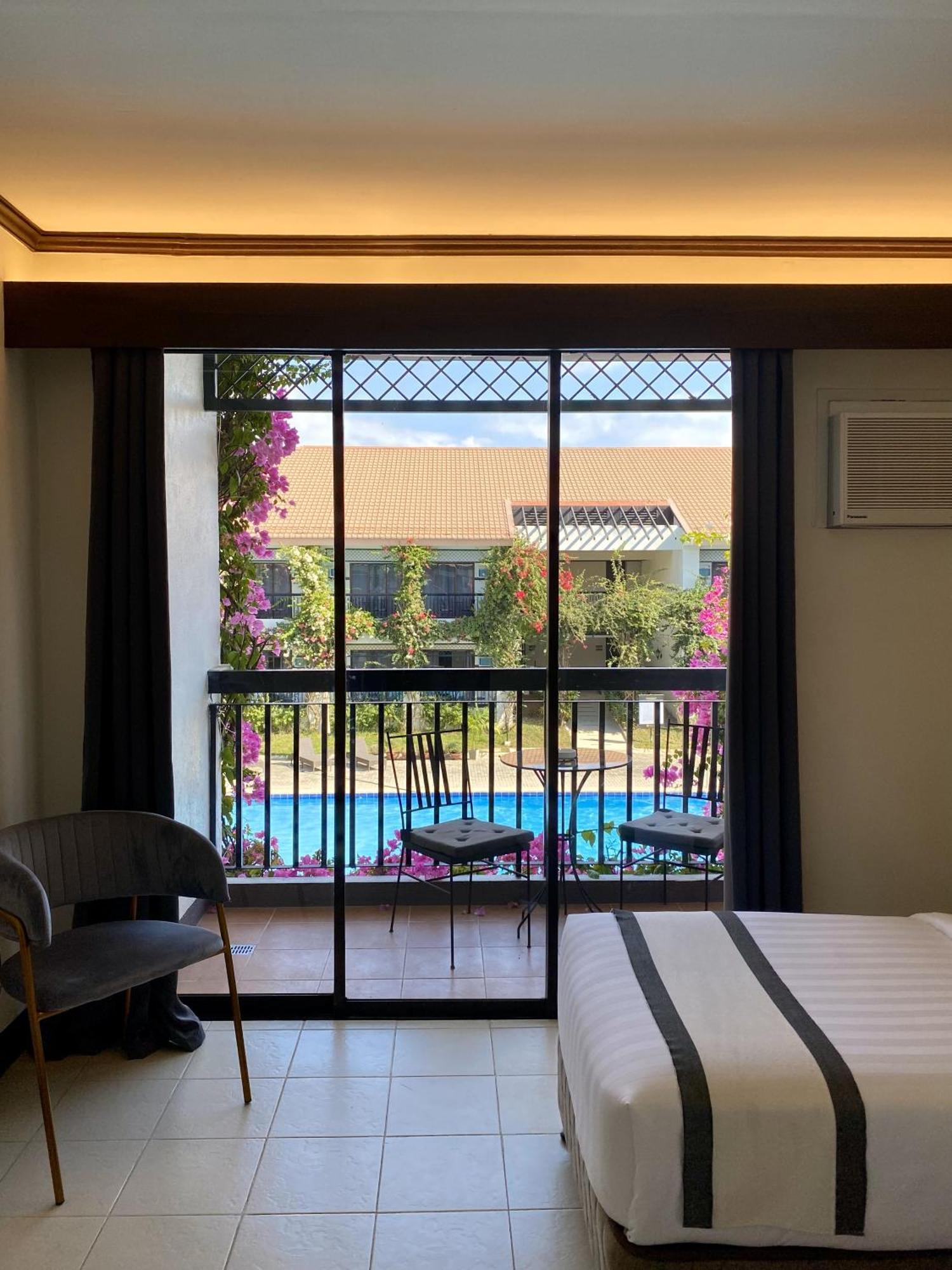 Plaza Del Norte Hotel And Convention Center Laoag Buitenkant foto